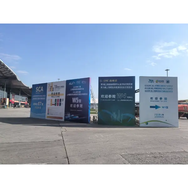 El equipo de Dingyan visita la exposición de tecnología de refrigeración líquida en Shanghai y planifica con previsión una nueva pista de IA